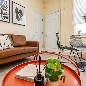 Kasu - Sneinton, Guest house