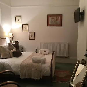Nottingham Lodge Bed & Breakfast