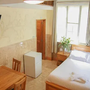 https://landmark-apartments.cambridgehotelsuk.com